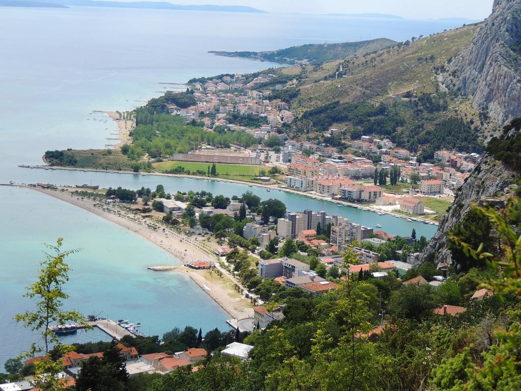 Villa Maristika Omiš Esterno foto